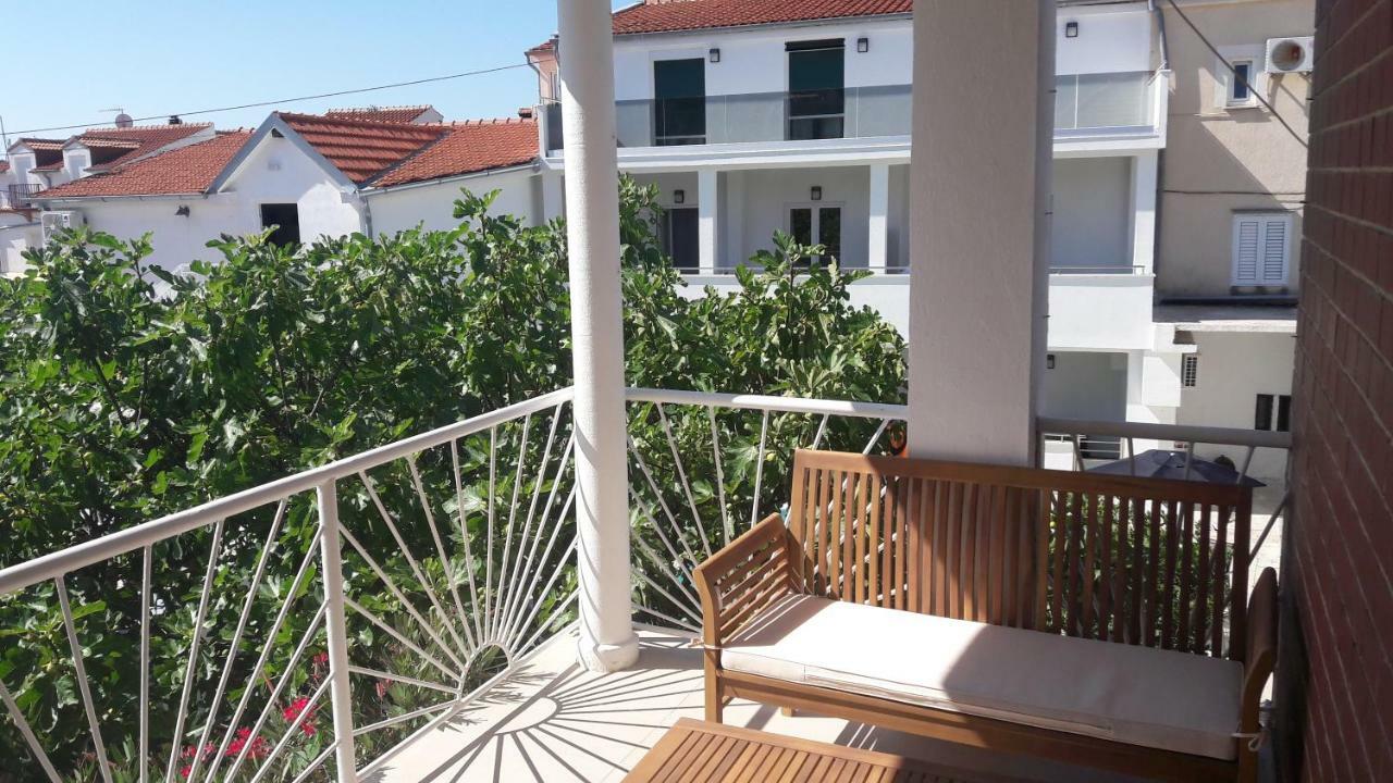 Stars Palace - Apartments And Rooms Jezera Exterior photo