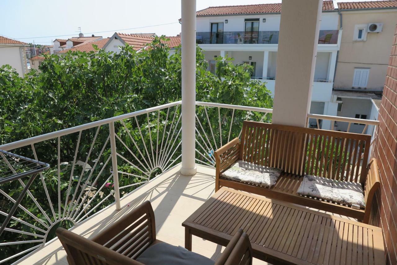 Stars Palace - Apartments And Rooms Jezera Exterior photo