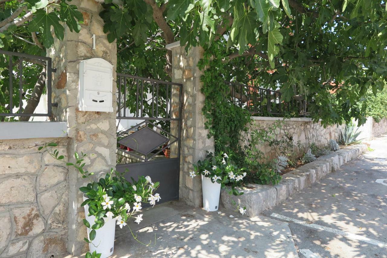 Stars Palace - Apartments And Rooms Jezera Exterior photo